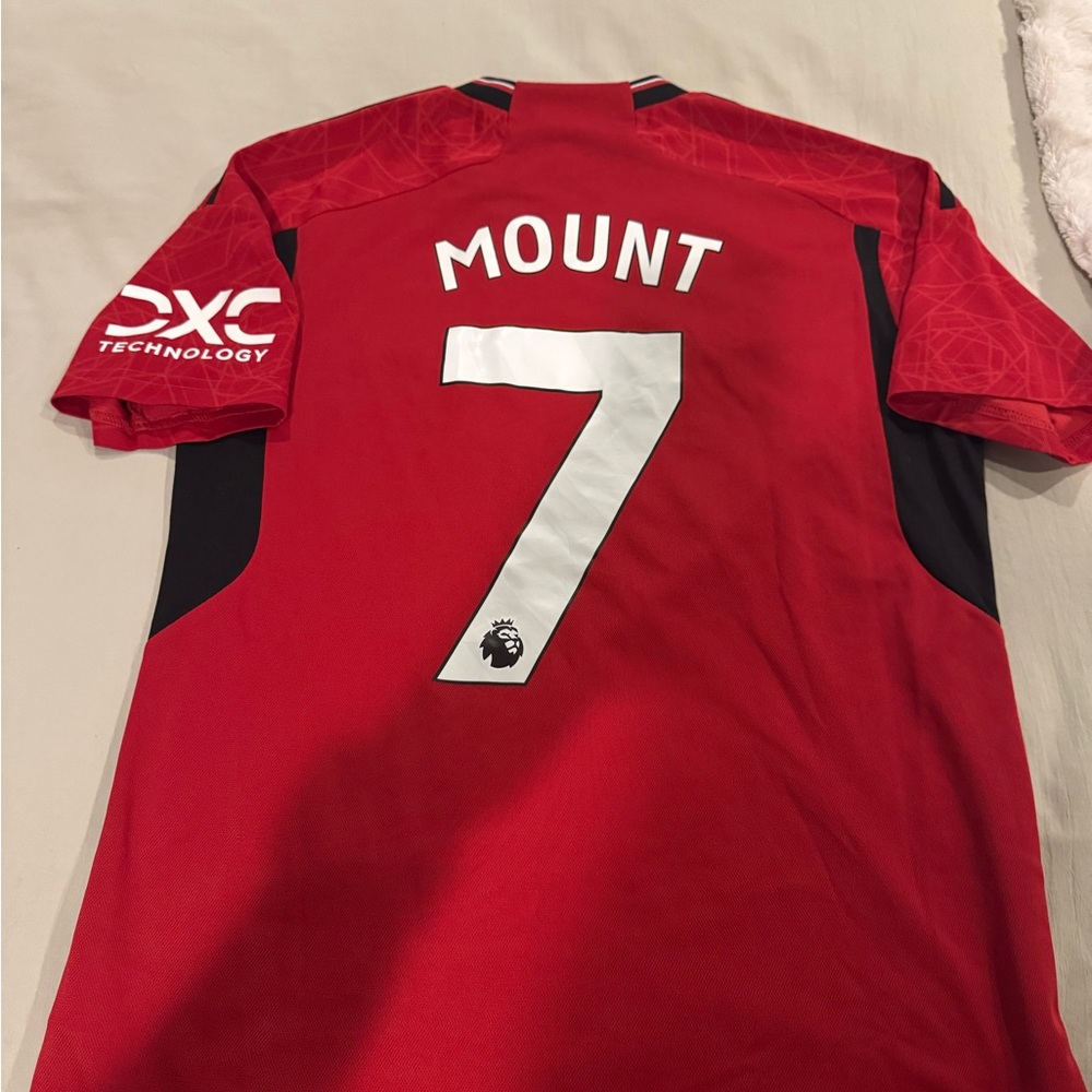 Manchester United Mason Mount size M